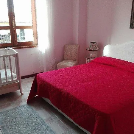 Gasthuis Casa Vacanze La Riva Bianca *